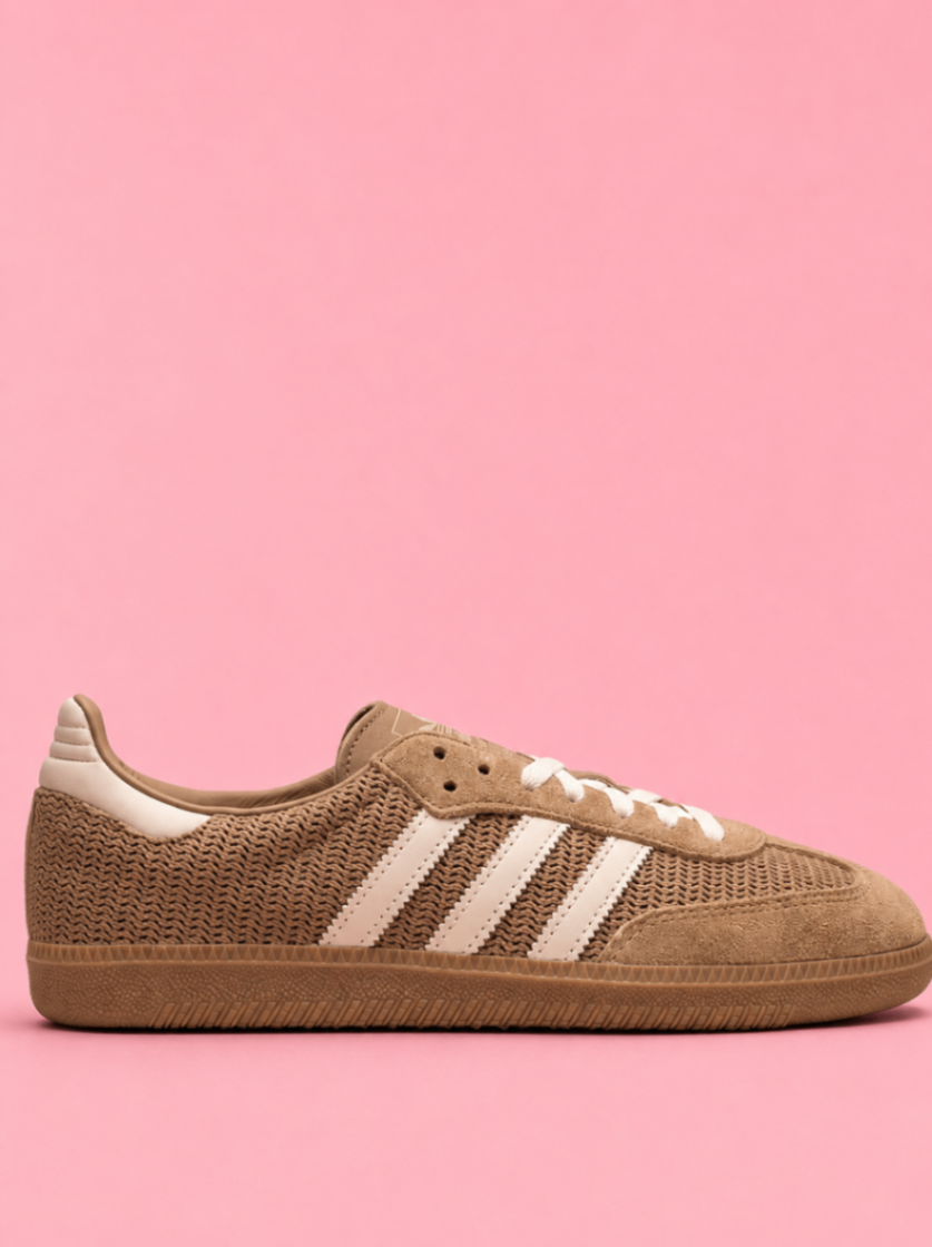 Adidas Hanball Spezial - Beige texture and off white stripes